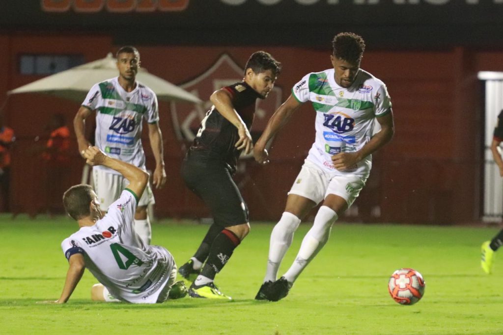 Leão vence o Vitória da Conquista em sua estreia no Baianão 2019 1