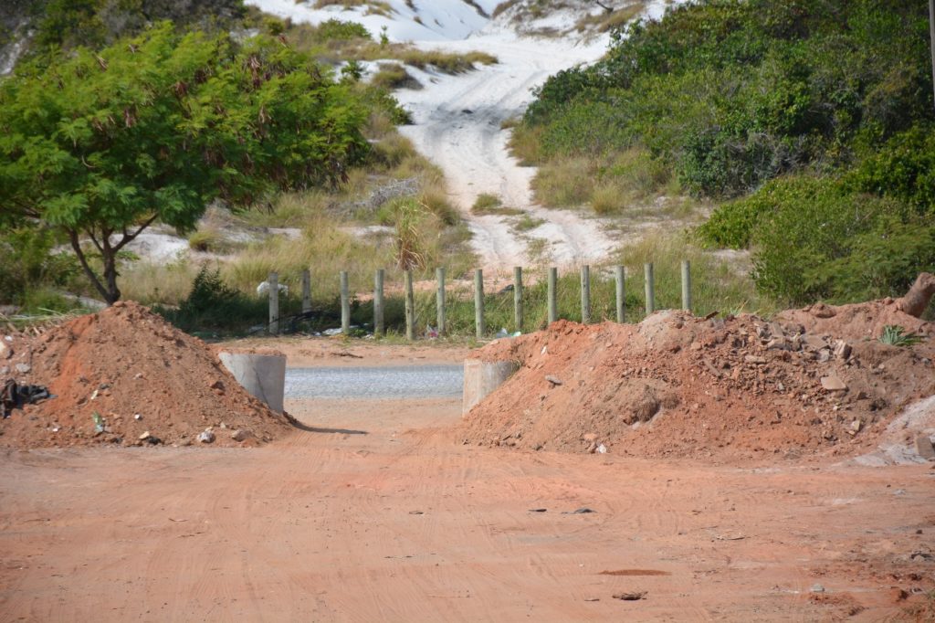 Associação dos moradores da Via Parque aciona a prefeitura para a proteção das Dunas de Abrantes/Jauá 2