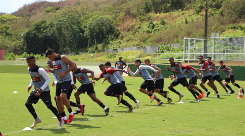 Em treino técnico Marcelo Chamusca tenta ajustar time para o próximo jogo do Vitória 1