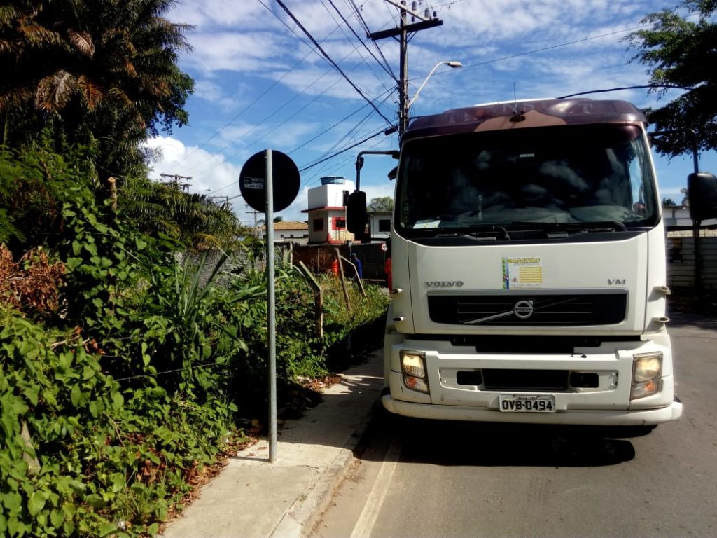 Limpeza de canais pela prefeitura só mascara a falta de saneamento na Orla 3