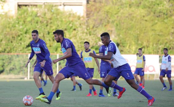 Elenco do Bahia faz último treino antes da viagem para Jequié 1