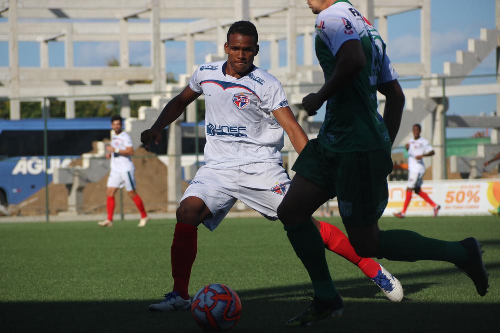 Bahia de Feira vence o Vitória da Conquista e vai a final do Campeonato Baiano 1