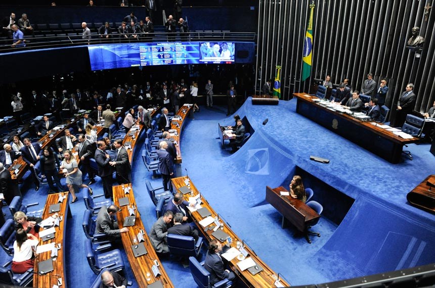 Aprovada possibilidade de repasse direto de emendas para estados e municípios 1