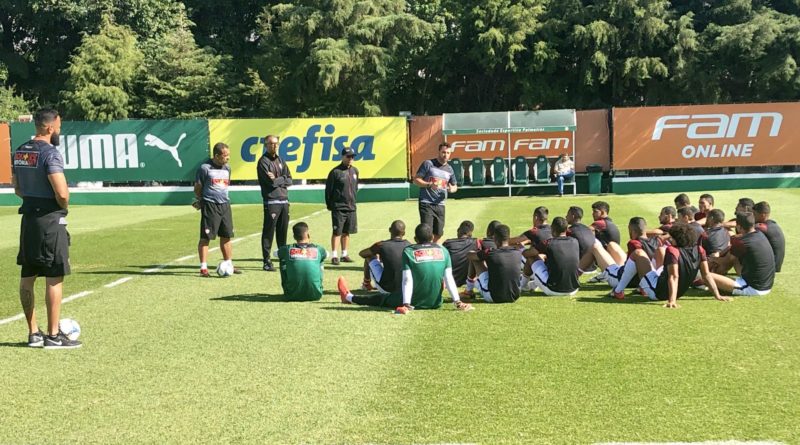 Vitória tenta reabilitação na série B do Campeonato Brasileiro diante do Oeste(SP) 8