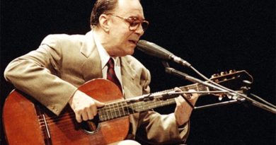 Morre, aos 88 anos, cantor João Gilberto no Rio de Janeiro 5