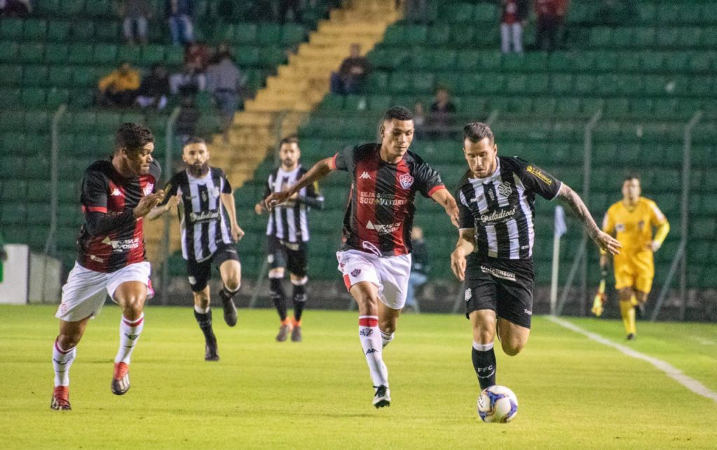 Situação financeira do Figueira não entra em campo e Vitória empata em 1x1 fora de casa 1