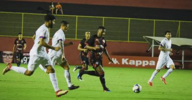 Vitória vence o Paraná no Barradão pela Série B 4