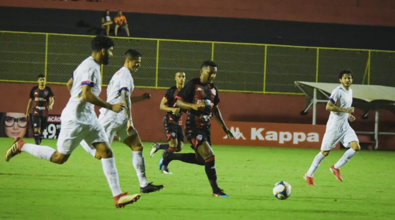 Vitória vence o Paraná no Barradão pela Série B 5