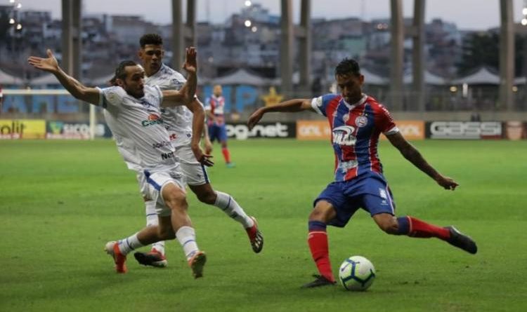 Bahia vence o CSA e cola nos líderes do Brasileirão 1