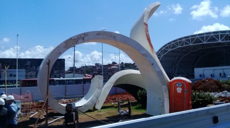 Falta de planejamento na construção do Terminal Aeroporto derruba monumento em Lauro de Freitas 1