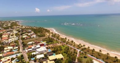 Praia de Guarajuba conquista certificação internacional Bandeira Azul 4