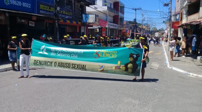 Desfile cívico de Abrantes leva escolas e grupos culturais para celebrar o aniversário do Distrito 1