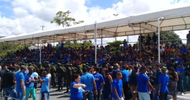 Convocação de grupo político lota o desfile de Abrantes de azul 4