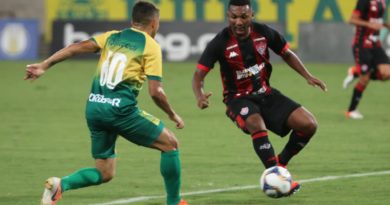 Vitória reage no segundo tempo e vence de virada na Arena Pantanal 2