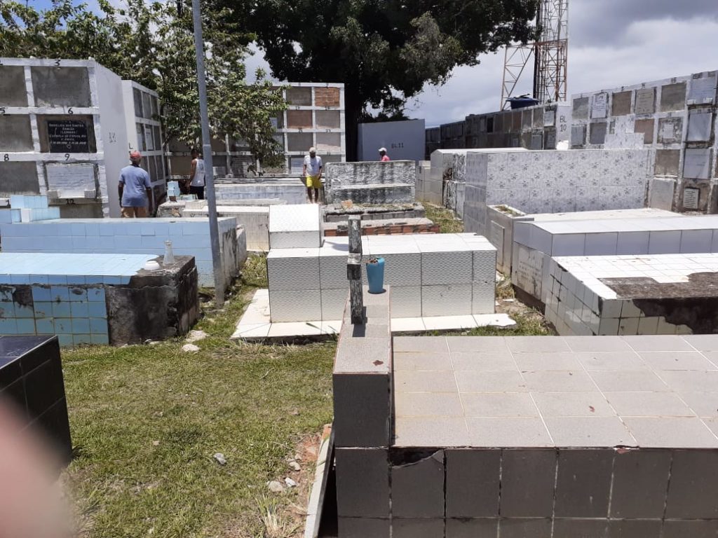 Parentes de sepultados há 3 anos têm até 18/5 para comparecerem a cemitérios na Orla e em Parafuso 1