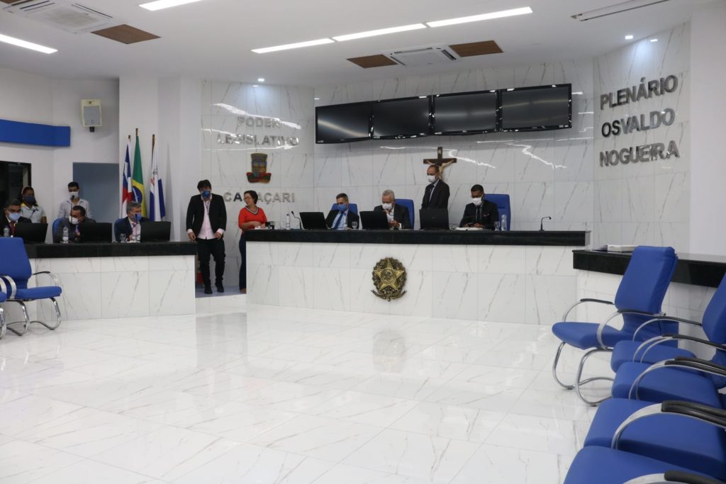 Câmara de Vereadores de Camaçari aprova projeto que modifica concessão de férias e licenças para servidores durante pandemia 1