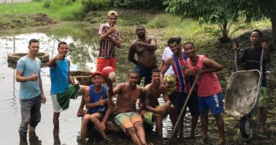 Fonte do Buraquinho passa por limpeza após mutirão de moradores de Abrantes 2