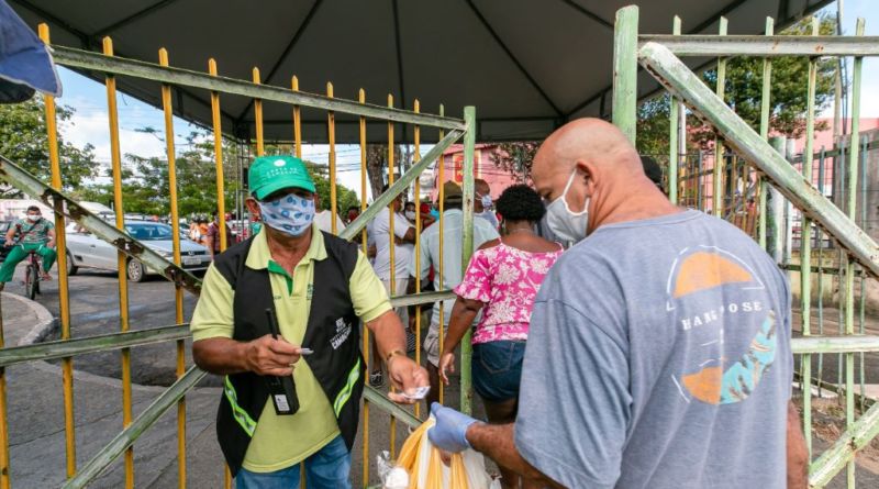 Feira de Camaçari reabre após 15 dias de paralisação 1