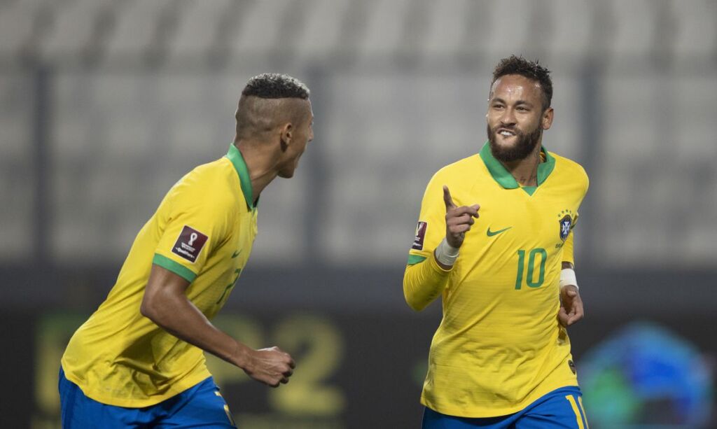 Neymar marca três vezes e seleção vence Peru nas Eliminatórias 1