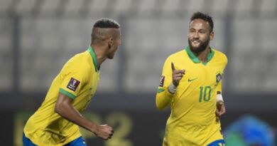 Neymar marca três vezes e seleção vence Peru nas Eliminatórias 2