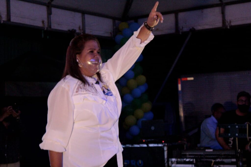 Cristiane Bacelar mostra força política durante evento em Camaçari 1