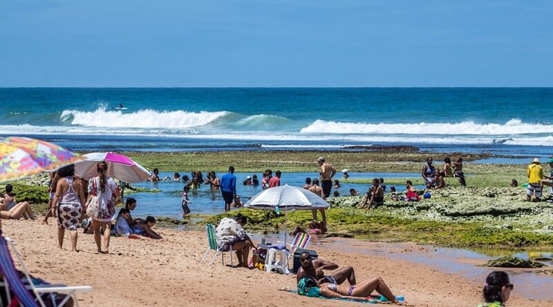 Prefeitura de Salvador libera comércio nas praias e esportes coletivos 1