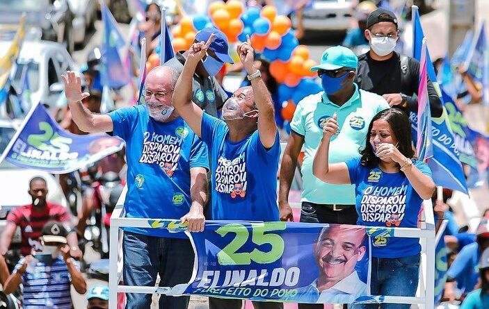 Na reta final da campanha eleitoral, Elinaldo realiza mais uma mega carreata em Camaçari 1