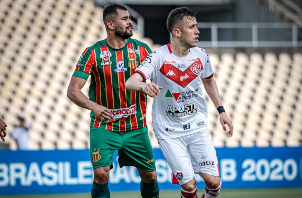 Vitória perde para o Sampaio Corrêa e completa nove jogos sem vencer na Série B 1