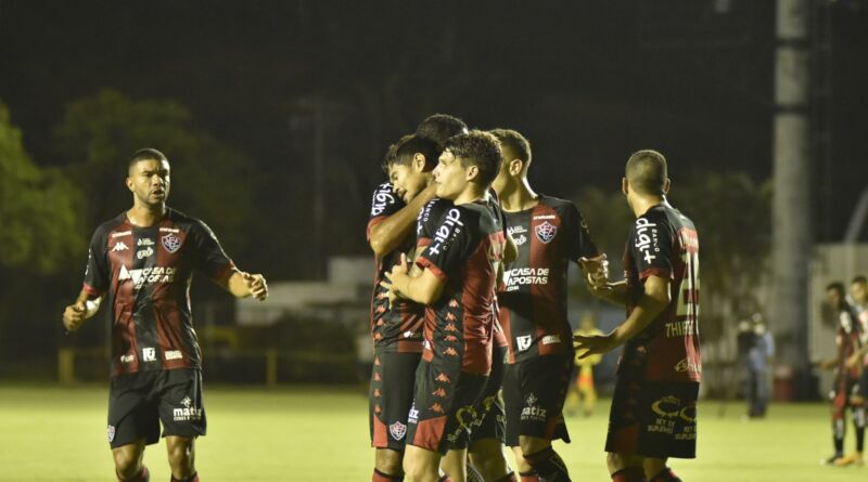 Vitória vence o CRB de virada e se afasta da zona do rebaixamento 1