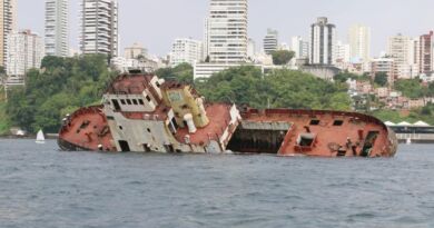 Ferry afundado na Baía de Todos os Santos é liberados para mergulhos nos próximos dias 2