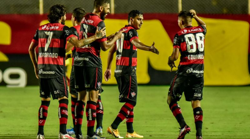 Vitória vence o Botafogo-SP e comemora permanência na Série B para próxima temporada 2