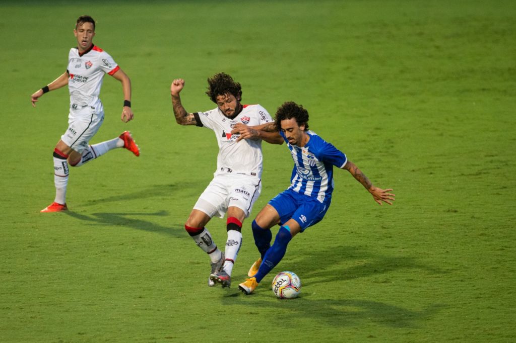 Vitória empata com o Avaí e segue na luta para permanecer na série B 1