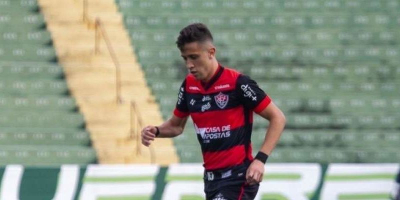 Matheus Fizzo troca Vitória pelo rebaixado Botafogo e se despede nas redes sociais 1