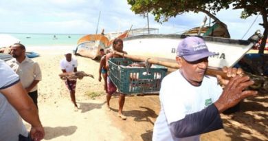 Pescadores e marisqueiras de Camaçari são beneficiados por pagamento de incentivo municipal 3