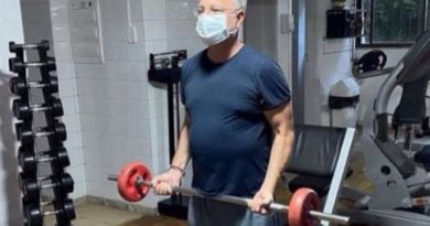 Donos de academias cobram retorno das atividades após secretário Vilas-Boas postar foto se exercitando em sala de musculação 1