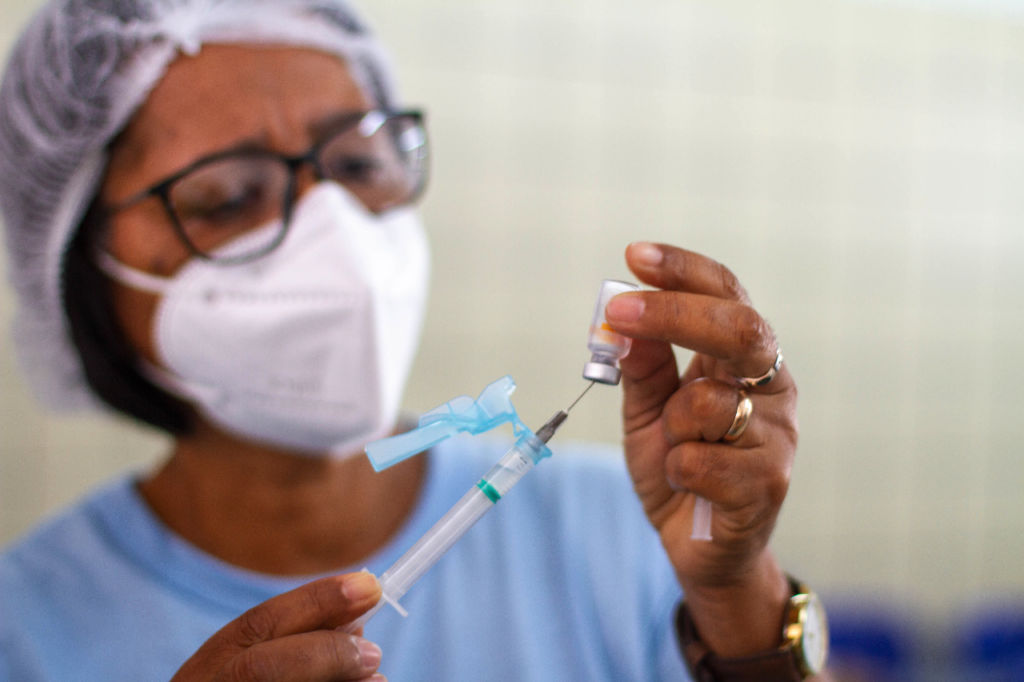 Camaçari: Vacina contra covid-19 para idosos acima de 80 anos tem início no próximo sábado (6/3) 1