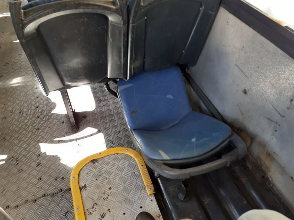 Usuários convivem com as deficiências do transporte público que faz linha Vila de Abrantes/Estação Aeroporto 1