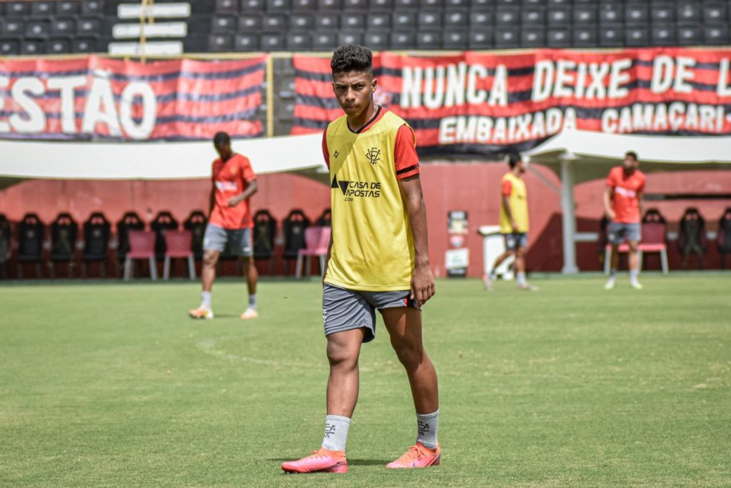 Com um time alternativo, Vitória recebe o Doce Mel no Barradão 1