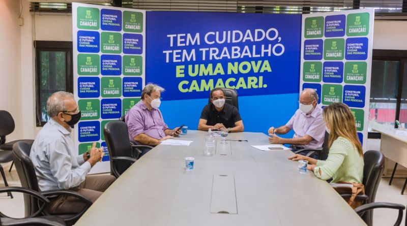 Prefeito discute projeto para conceder auxílio a segmentos culturais de Camaçari 1