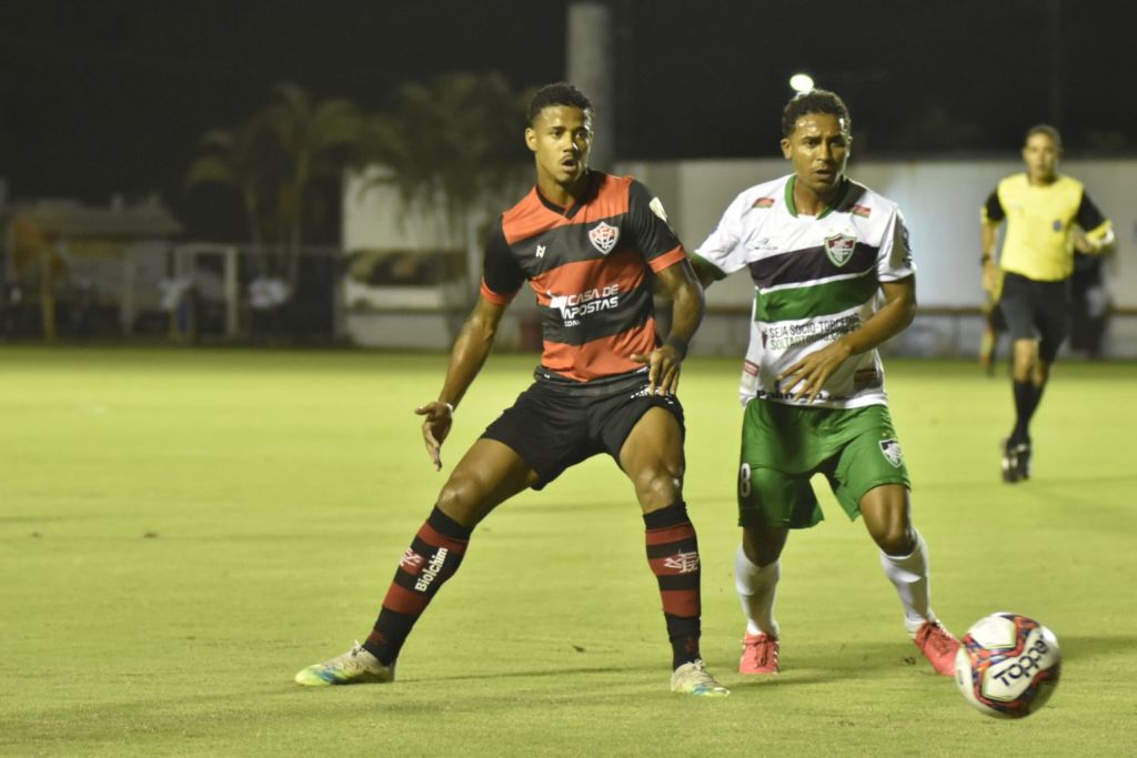 Vitória cede o empate ao Fluminense de Feira e está eliminado do Campeonato Baiano 1