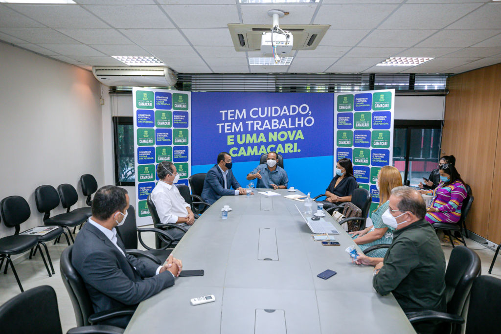 Aulas em Camaçari só serão retomadas após 100% dos profissionais de educação receberem a 1ª dose da vacina, diz Elinaldo 1