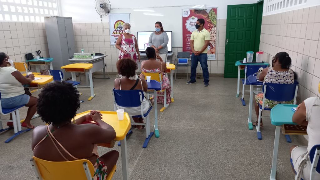 Curso de qualificação para baianas de Acarajé é iniciado em Abrantes e Arembepe 1