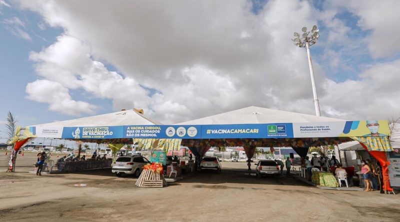 Chegada de novas doses lotam postos de vacinação em Camaçari 1