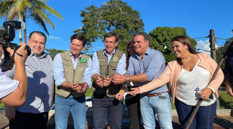 Cristiane Bacelar recepciona Comitiva Federal em visita ao Sul da Bahia 1