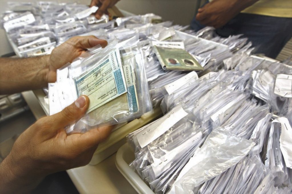 SAC da Bahia alerta a proprietários de quase 108 mil documentos deixados nos postos para serem retirados 1