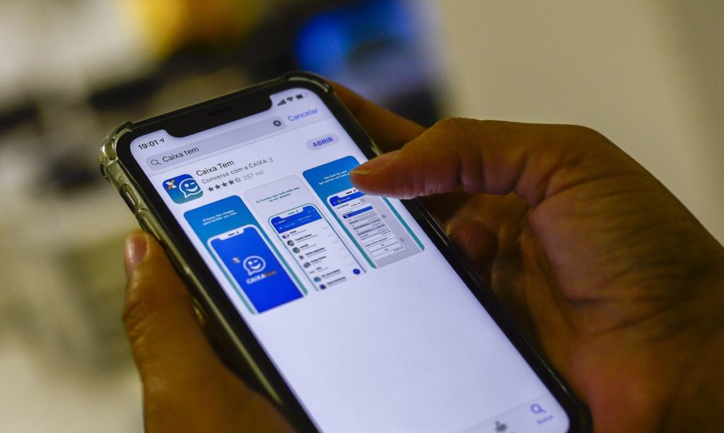 Caixa e Whatsapp fecham parceria para envio de mensagens sobre auxílio 1