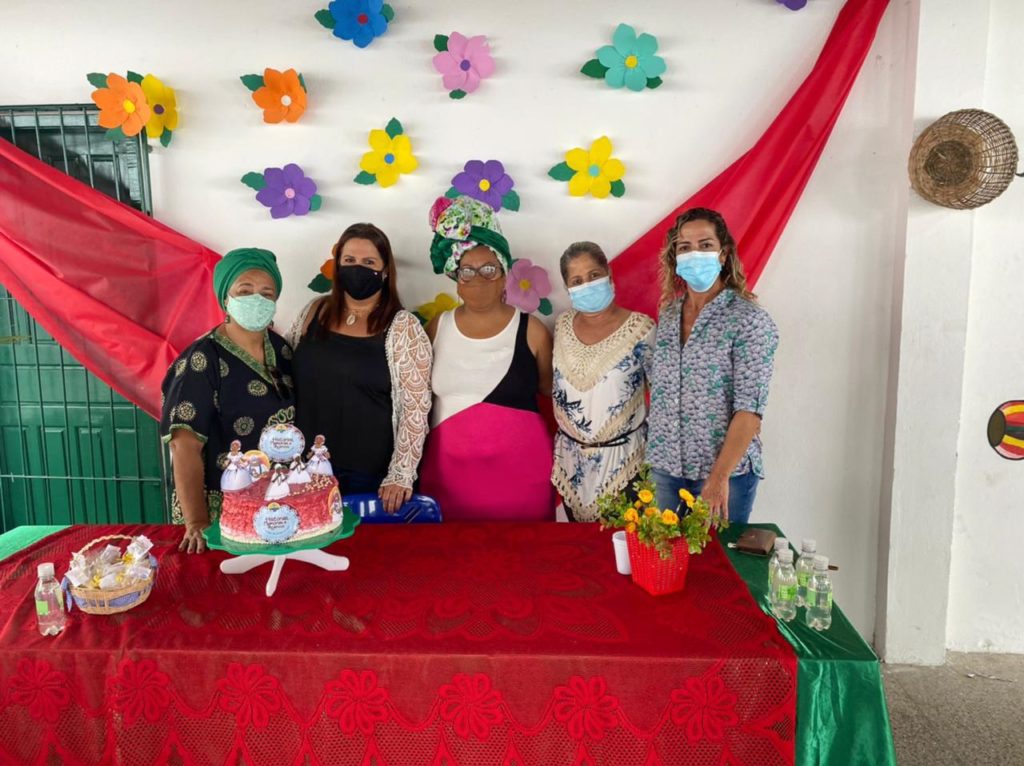 Baianas da Orla de Camaçari ganham tabuleiros em curso apoiado pela Setur e Seduc 1
