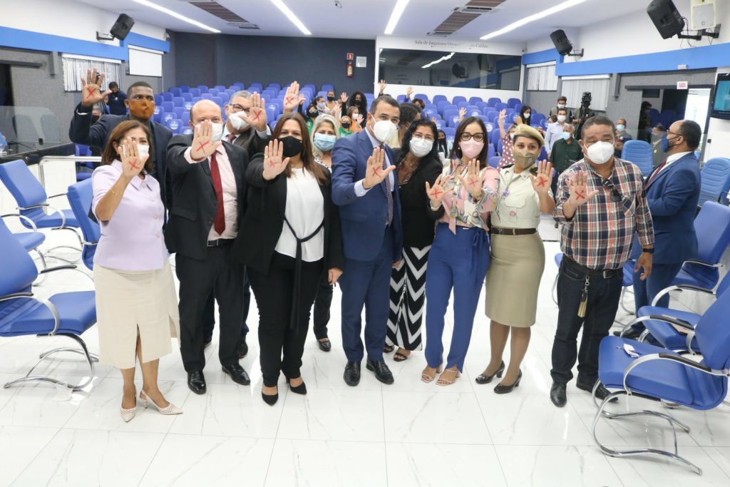 Câmara de Camaçari promove sessão especial para reforçar a importância da Campanha Sinal Vermelho 4