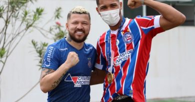 Hebert Conceição visita CT do Bahia e bate bola com jogadores 3