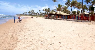 Voluntários celebram o Dia Mundial da Limpeza com ação nas praias de Lauro de Freitas 3